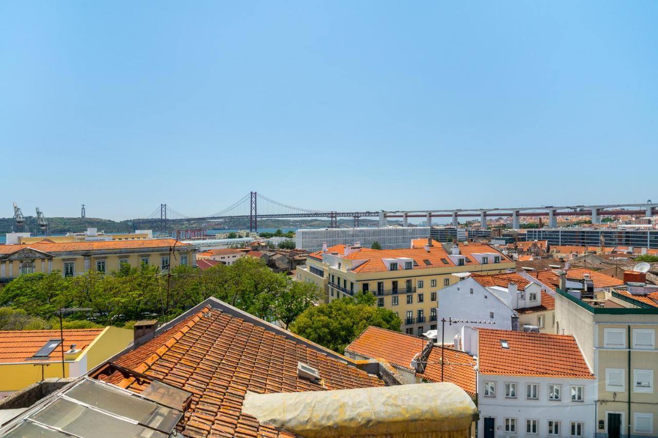 Whome | Premium River View Apartment Лісабон Екстер'єр фото
